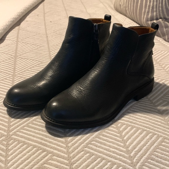Franco Sarto Shoes - Franco Sarto Black ankle boots
